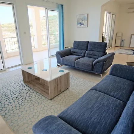 Villa Tala Louise Sea Views