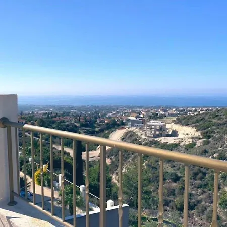 Tala Louise Sea Views *
