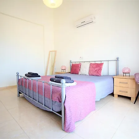 Villa Tala Louise Sea Views