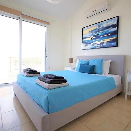 Tala Louise Sea Views Pafos